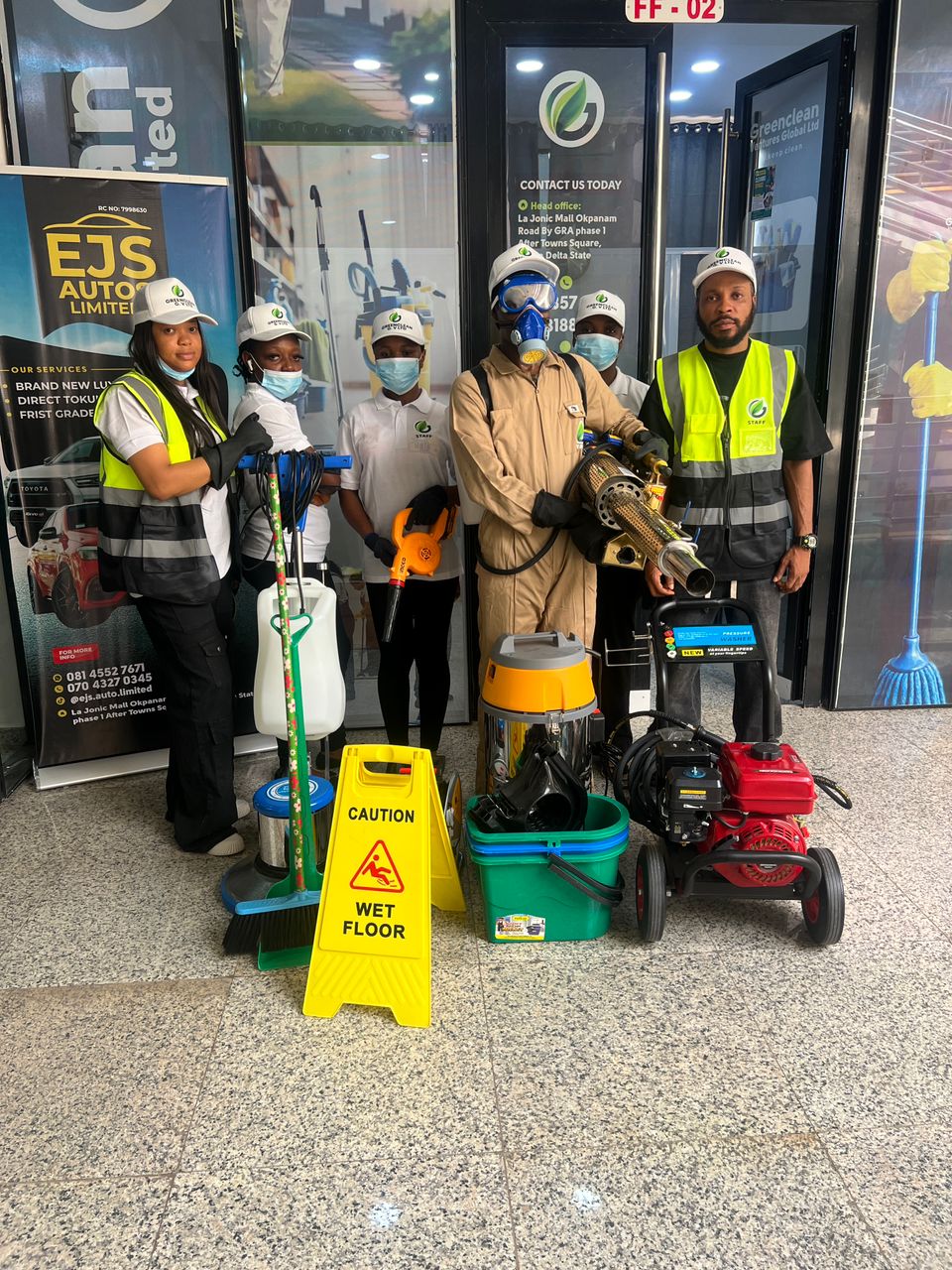 AI Cleaning Apartment